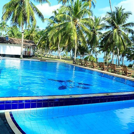 Darwins Beach Resort Tangalle Exterior foto